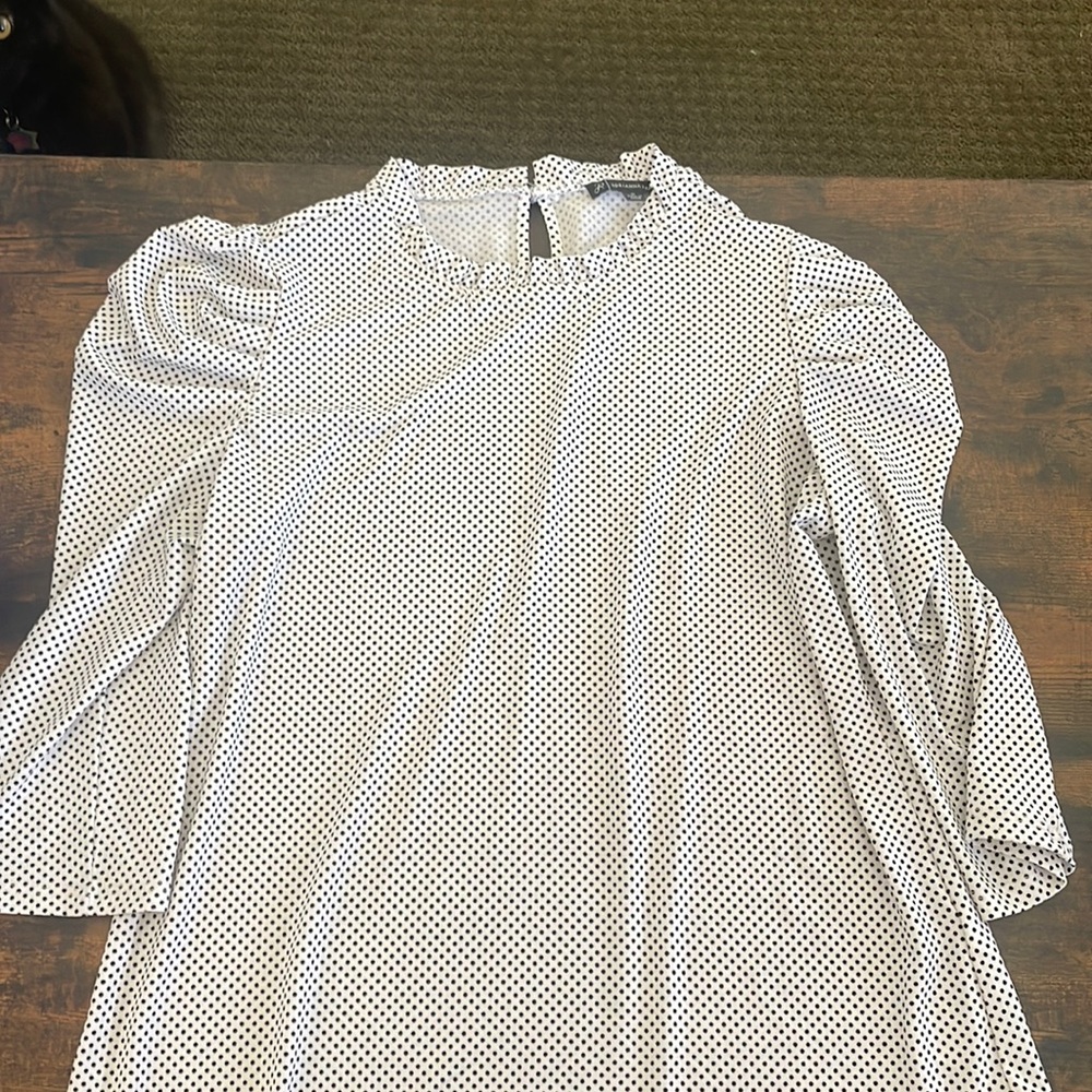 Polka dot puff shoulder 3/4 sleeve